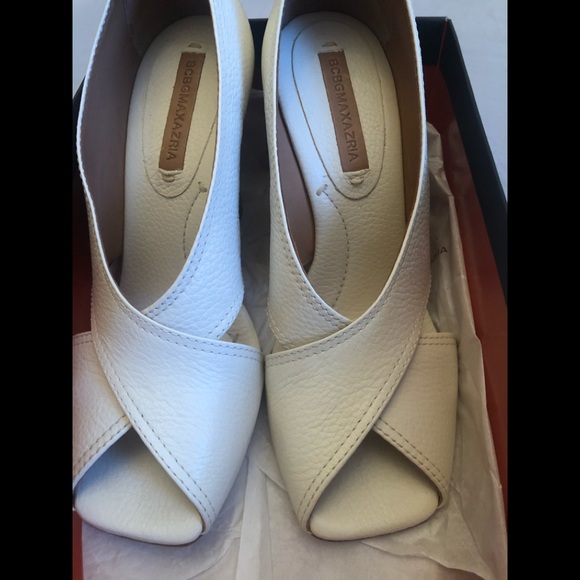 BCBG MAXAZRIA  NEVER BEEN WORN  wedge - Picture 12 of 12